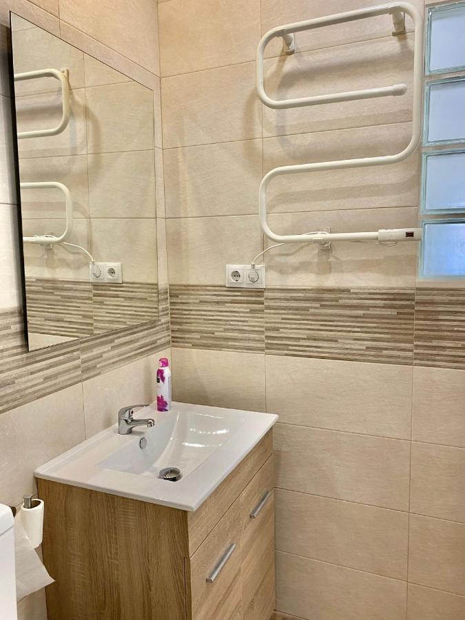 Centro Madrid Rio - Monederos 48 Apartment Екстериор снимка